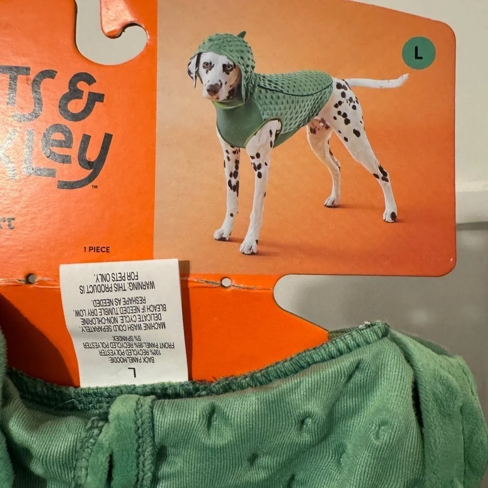 Boots and Barkley Dog Pickle Sweater Costume Sz large
